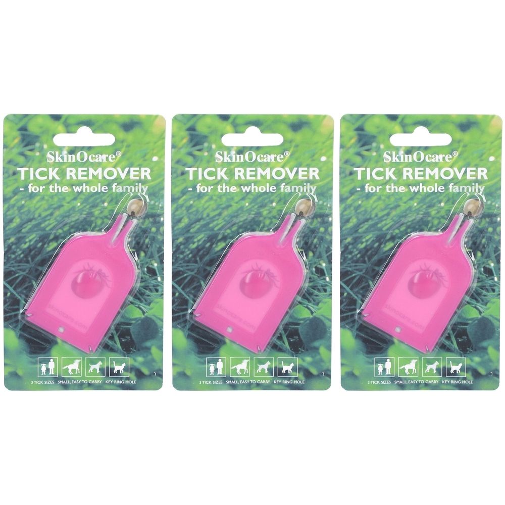 Trois emballages de tire-tiques. Outil rose avec porte-clés, sur fond vert. Texte : SkinOcare TICK REMOVER pour toute la famille.