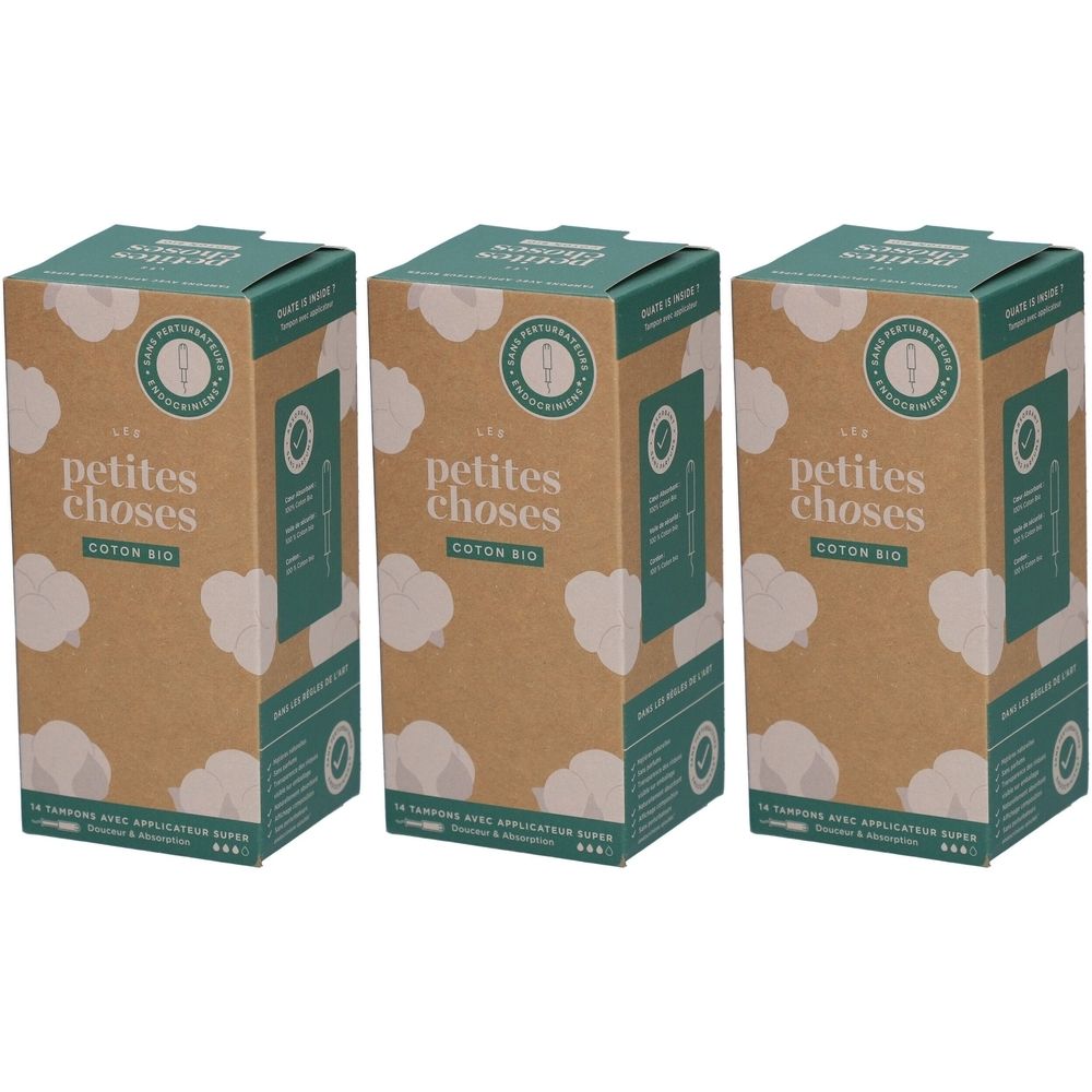 Trois boîtes de tampons. Sur chaque boîte, on lit "les petites choses coton bio". L'emballage est marron avec des nuages blancs.