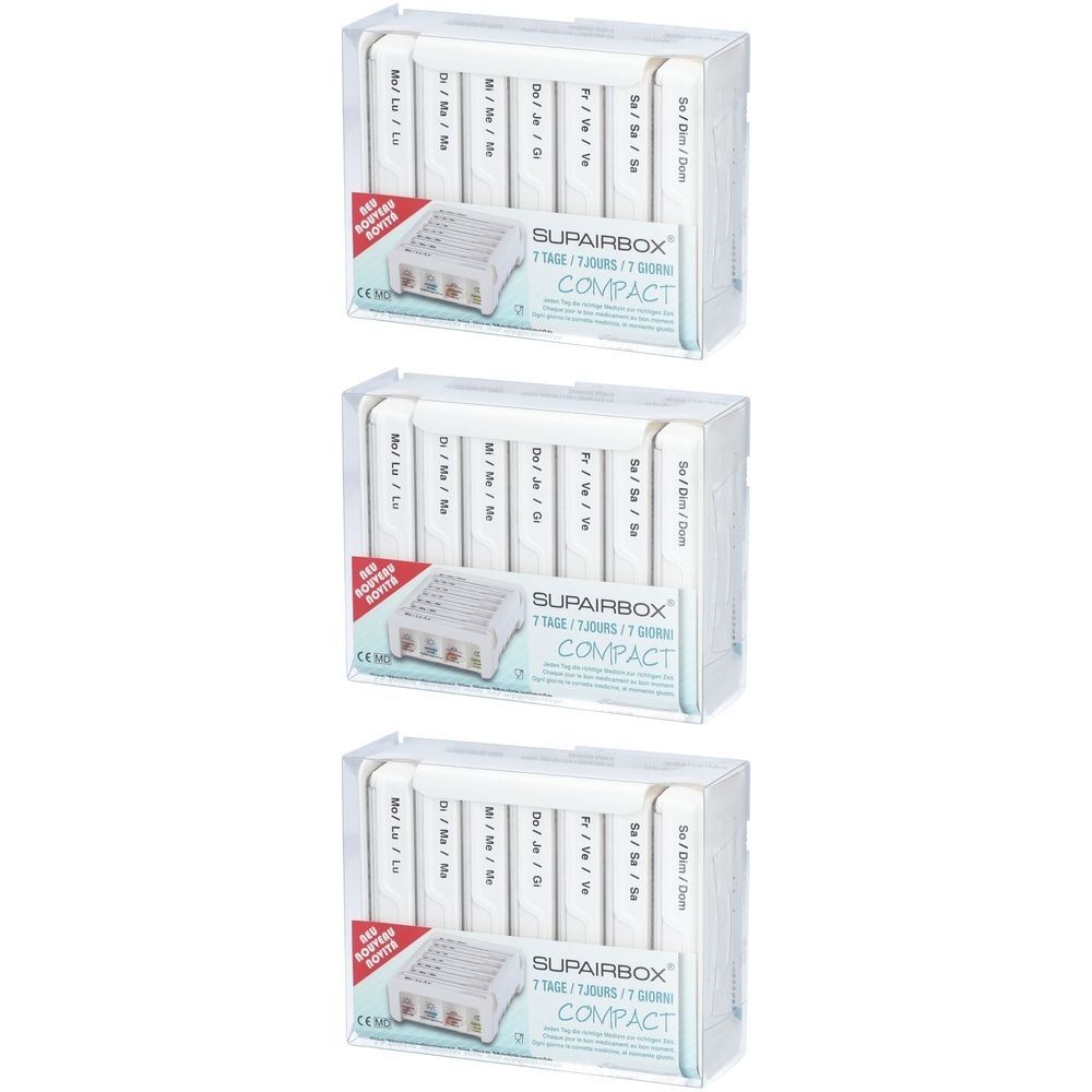 Trois boîtes blanches pour comprimés dans un emballage transparent. Inscription : SUPAIRBOX Compact, 7 jours.