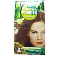 Hennaplus Colour Powder Hazelnut 51. Boîte avec photo d'une femme aux cheveux bruns. Emballage vert et blanc.