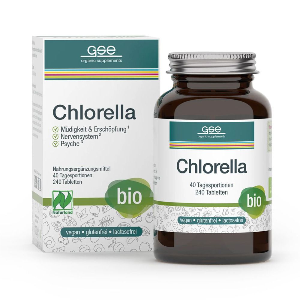 Flacon en verre brun et boîte avec Chlorella. Étiquette verte et blanche avec logo BIO. 40 portions, 240 comprimés.