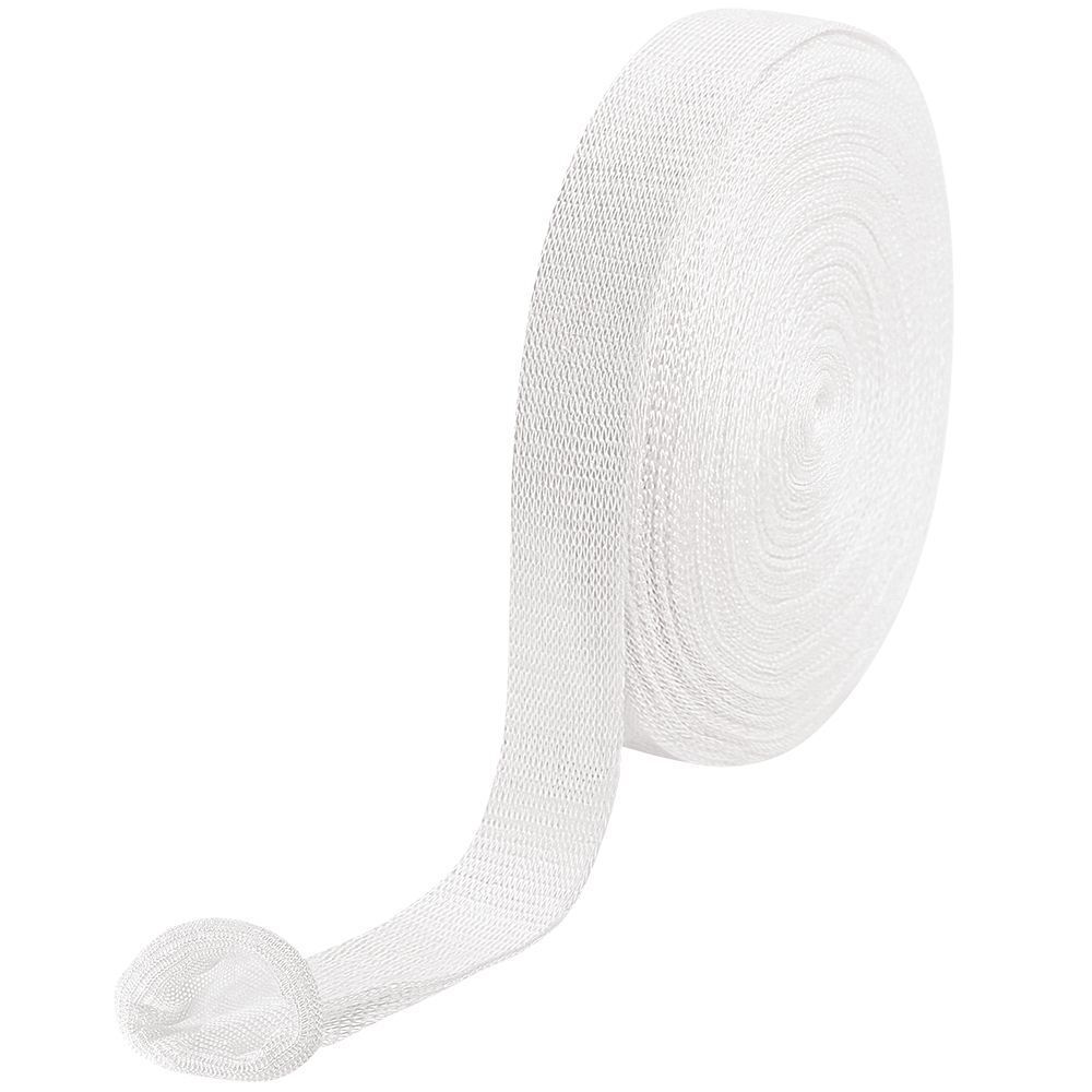 Hartmann Stülpa®, bandage tubulaire blanc, enroulé. Textile élastique. Vue rapprochée, fond blanc.