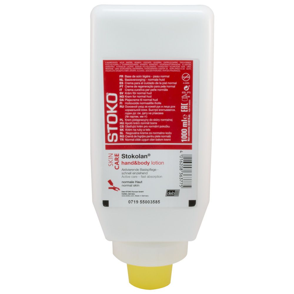 Distributeur blanc avec bouchon jaune. Étiquette rouge avec texte. Nom du produit : Stokolan hand&body lotion. 1000 ml.