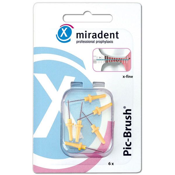 Emballage de brosses interdentaires jaunes. Six brosses dans un support transparent. Marque : miradent Pic-Brush.