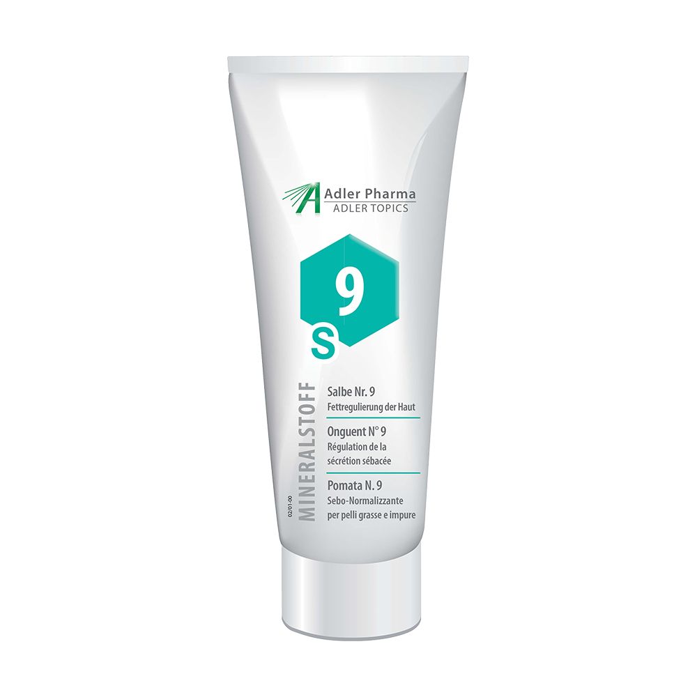 Tube blanche avec impression verte. Inscription "MINERALSTOFF Salbe Nr. 9". Logo Adler Pharma.