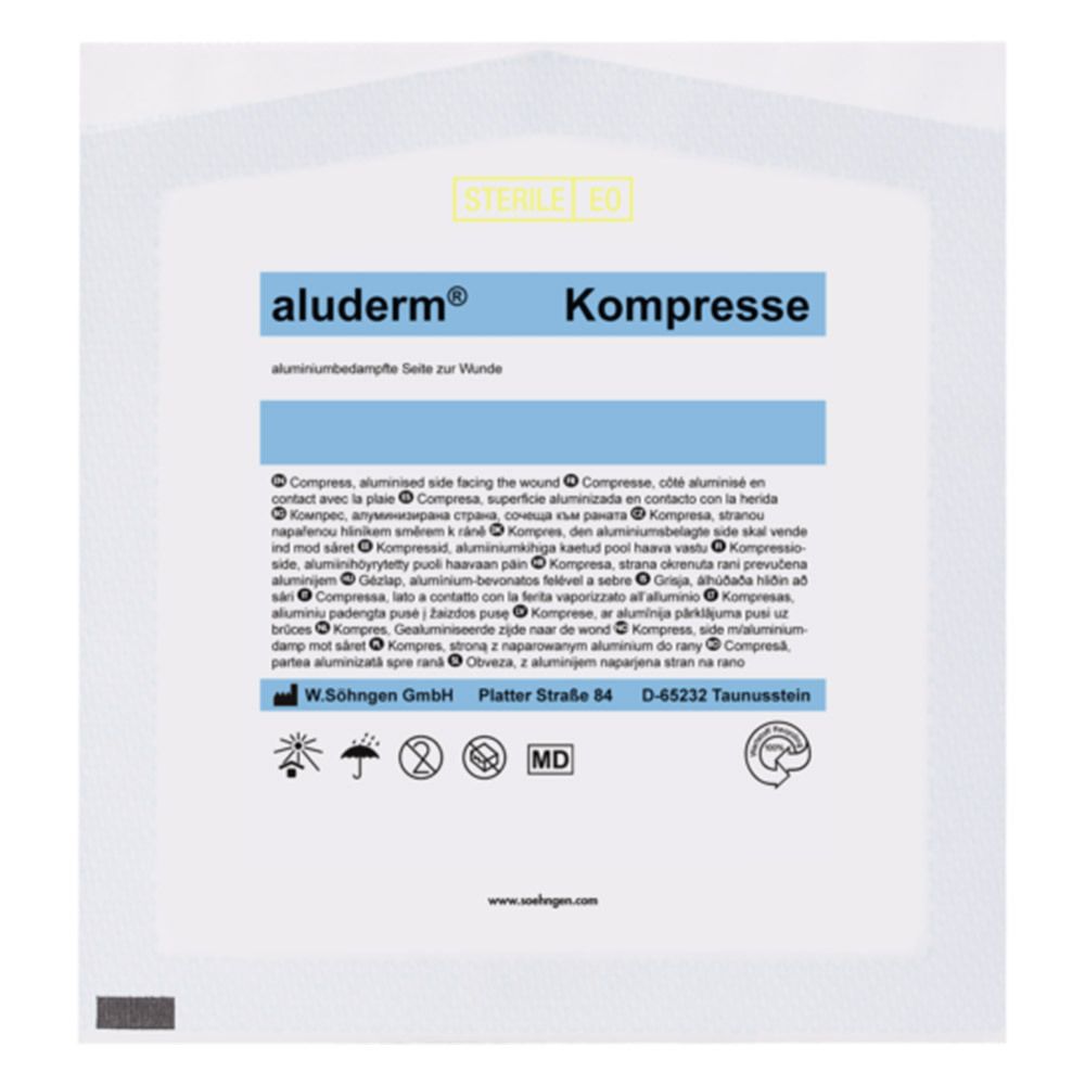 Emballage "aluderm® Kompresse". Texte et logos. Stériles. Côté aluminisé pour la plaie.