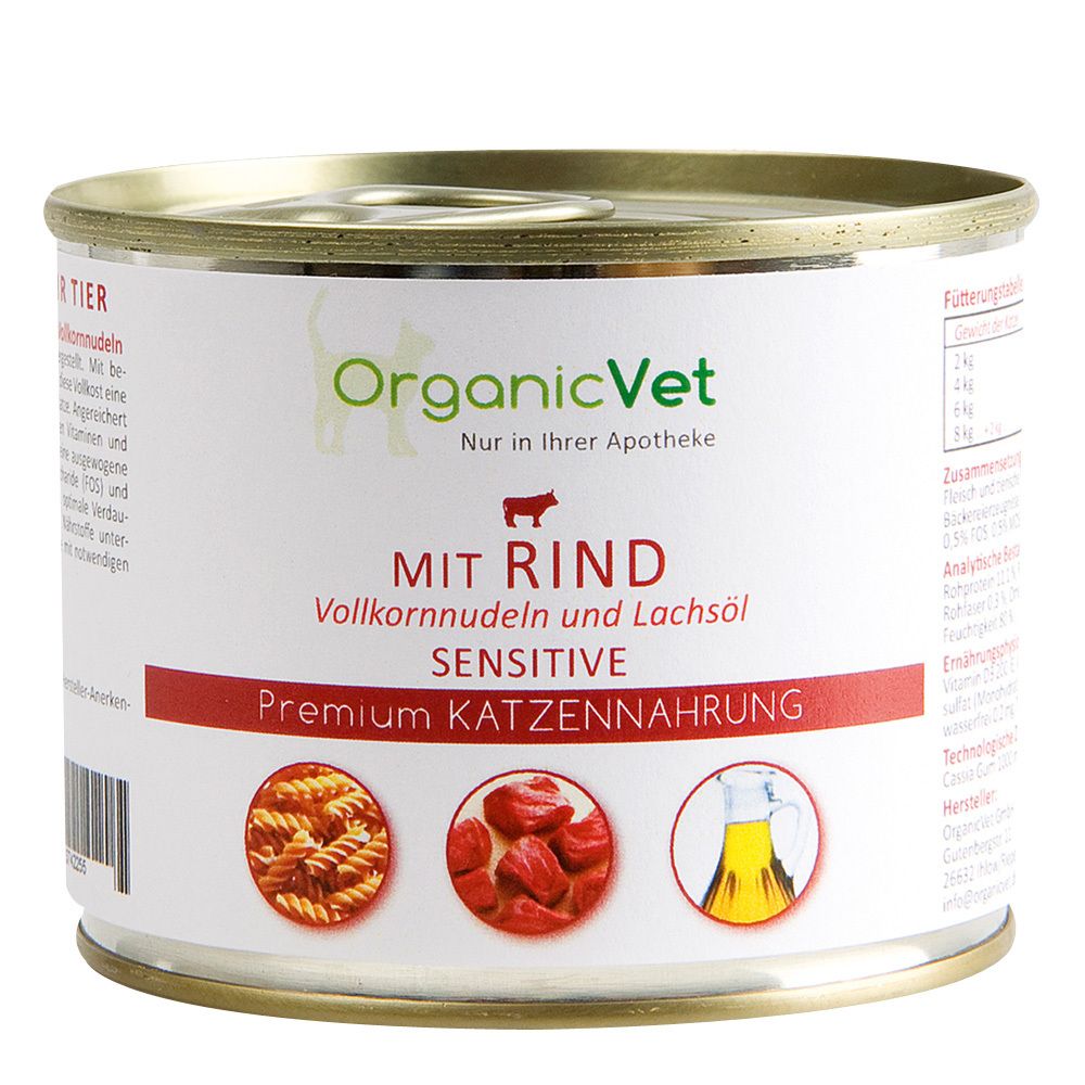 Boîte de conserve de nourriture pour chats. Inscription: OrganicVet KATZE SENSITIVE Boeuf avec pâtes complètes et huile de saumon. Images de pâtes, viande et huile.