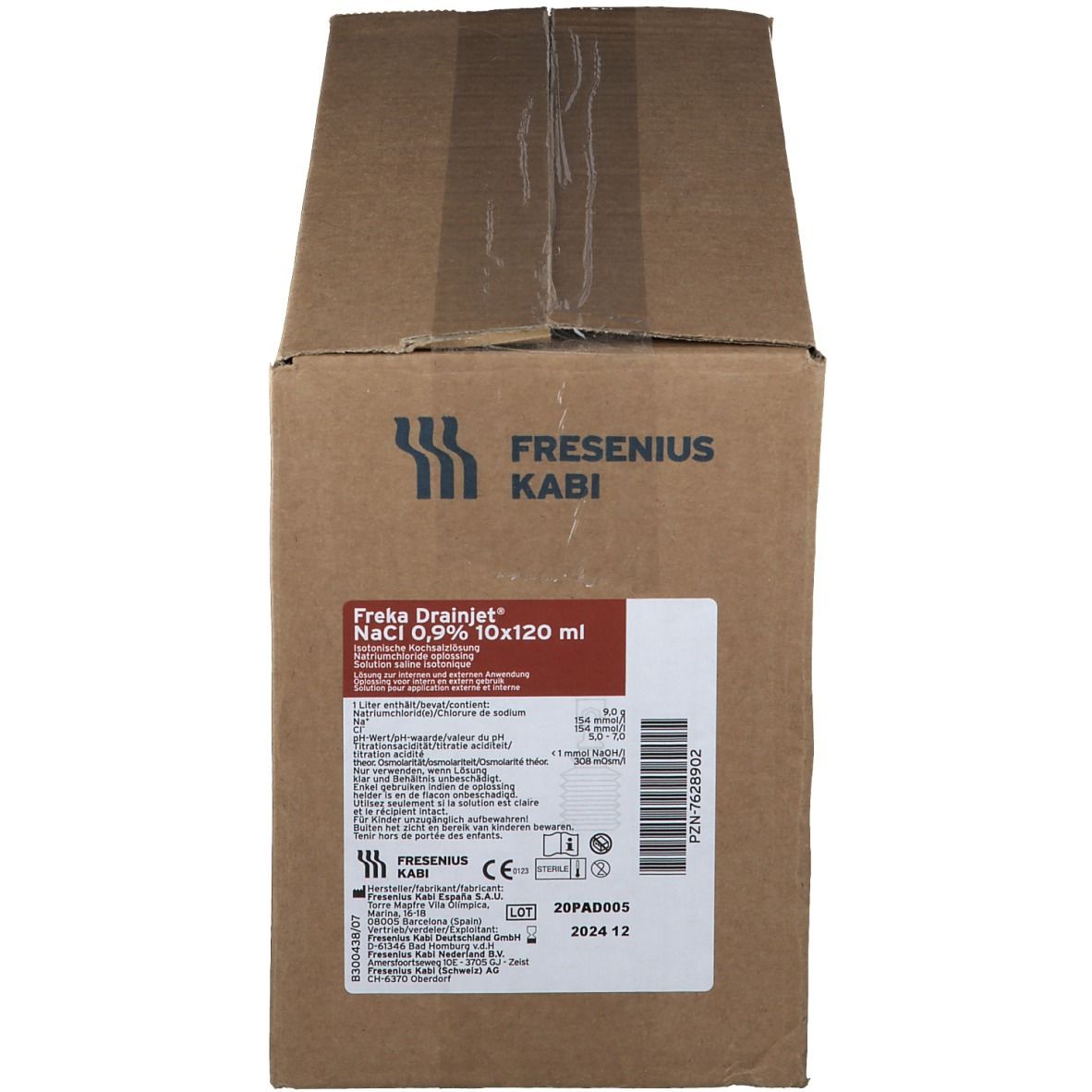 Boîte en carton avec informations produit. Inscription : Freka Drainjet NaCl 0,9%. Logo Fresenius Kabi. Marquage CE.