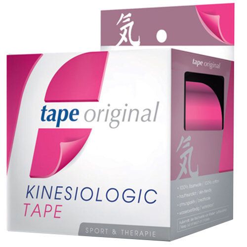 Emballage rose de ruban kinésiologique. Inscription : tape original, KINESIOLOGIC TAPE. Caractères japonais visibles.