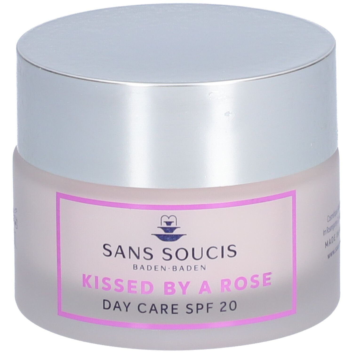 Pot de crème avec couvercle argenté. Inscription : SANS SOUCIS, Kissed by a Rose, Day Care SPF 20.