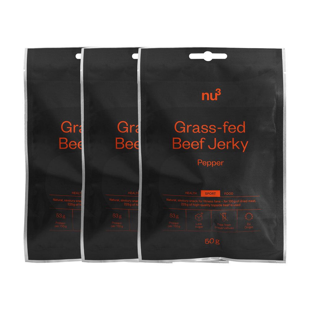 Trois sachets de nu3 Grass-fed Beef Jerky Pfeffer. Emballage noir avec texte blanc. Inscription : 50g.