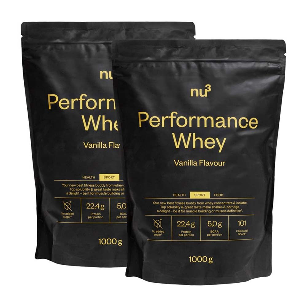 Deux sachets de nu3 Performance Whey, saveur vanille. Emballage noir avec texte jaune. Contenu de 1000g.