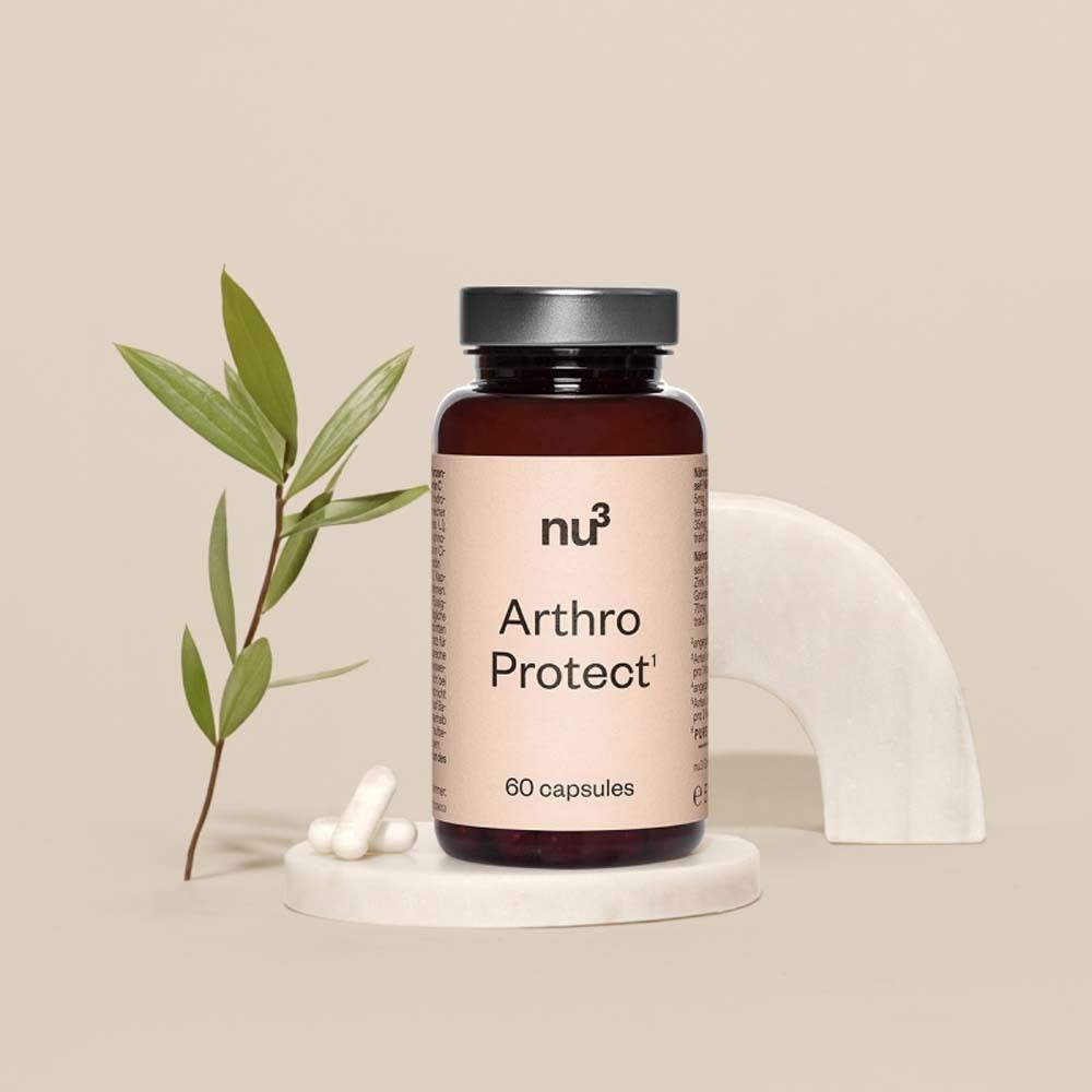 Flacon brun avec étiquette. Inscription : nu3 Arthro Protect, 60 capsules. À côté : gélules blanches et objet blanc.