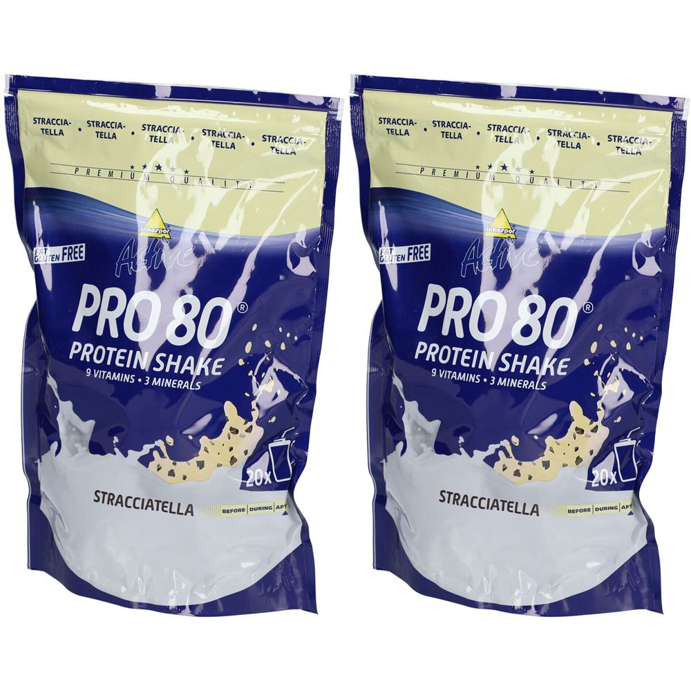 Deux sachets de protéine en poudre. Inscription : PRO 80 Protein Shake, Stracciatella. Contient 8 vitamines et 3 minéraux. Sans gluten.
