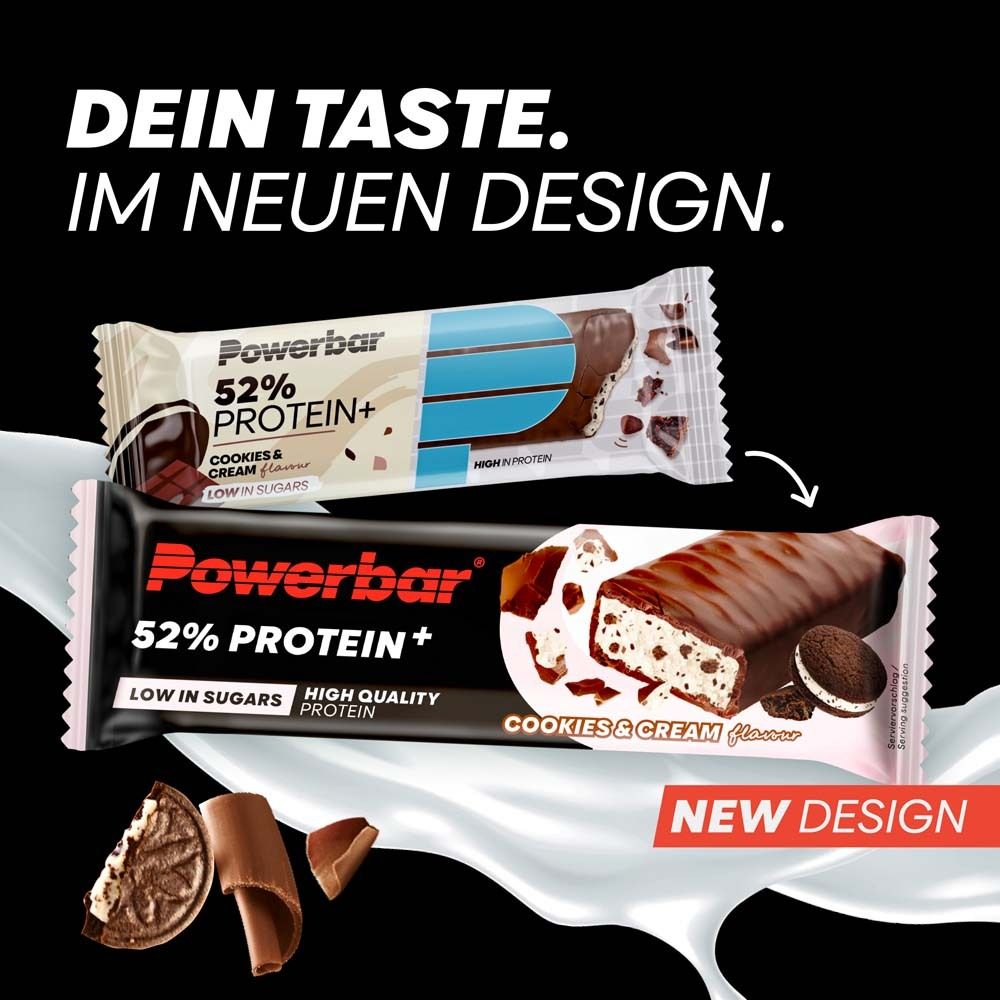 Deux barres Powerbar 52% Protein Plus, Cookies & Cream. Sur fond blanc avec texte: 'NOUVEAU DESIGN'.