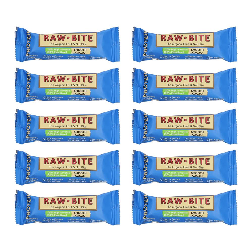 Plusieurs barres emballées en bleu. Inscription : RAW BITE, Smooth Cacao. Barres protéinées.