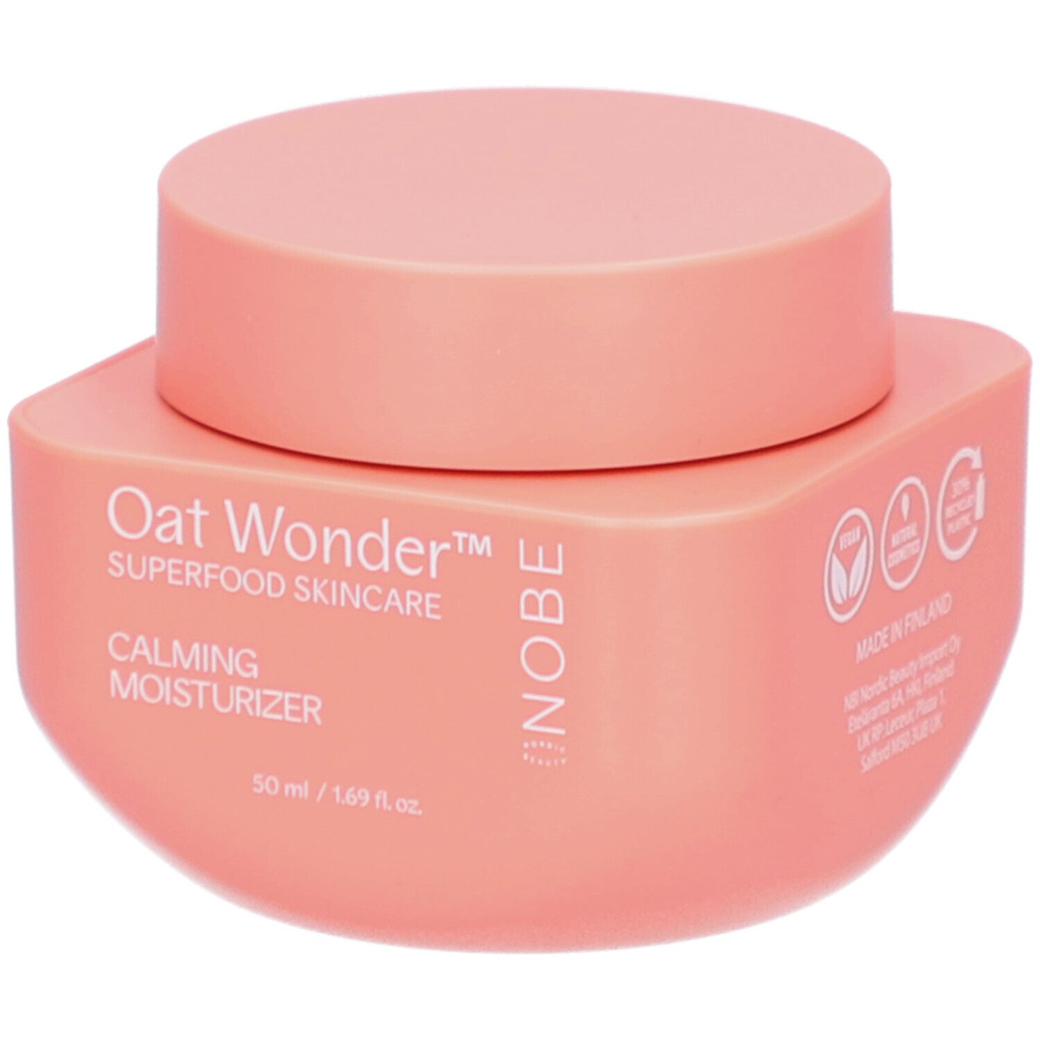 Pot rose avec couvercle. Inscription: Oat Wonder, Superfood Skincare, Calming Moisturizer. 50 ml / 1.69 fl. oz. Logo NOBE.