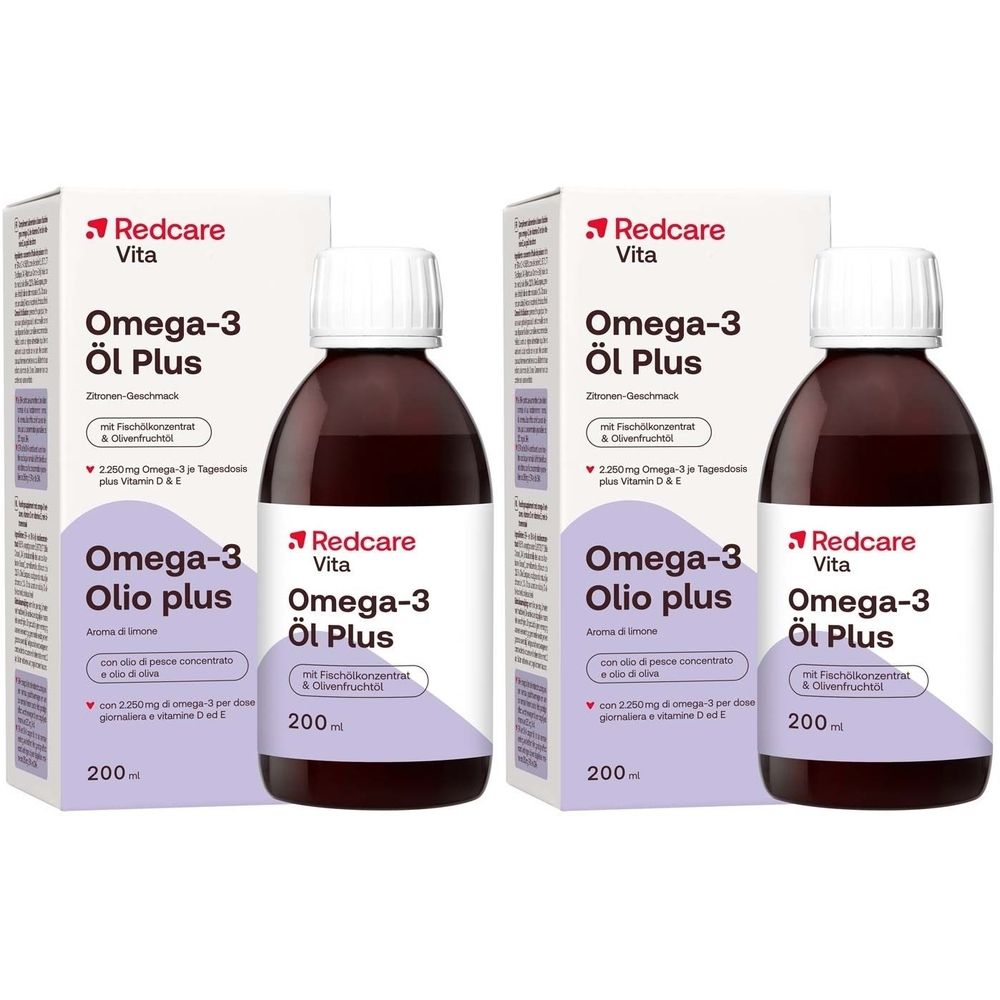 Deux flacons et emballages de Redcare Vita Omega-3 Öl Plus. Flacons avec contenu brun, bouchon blanc et étiquette. Emballage avec nom du produit.