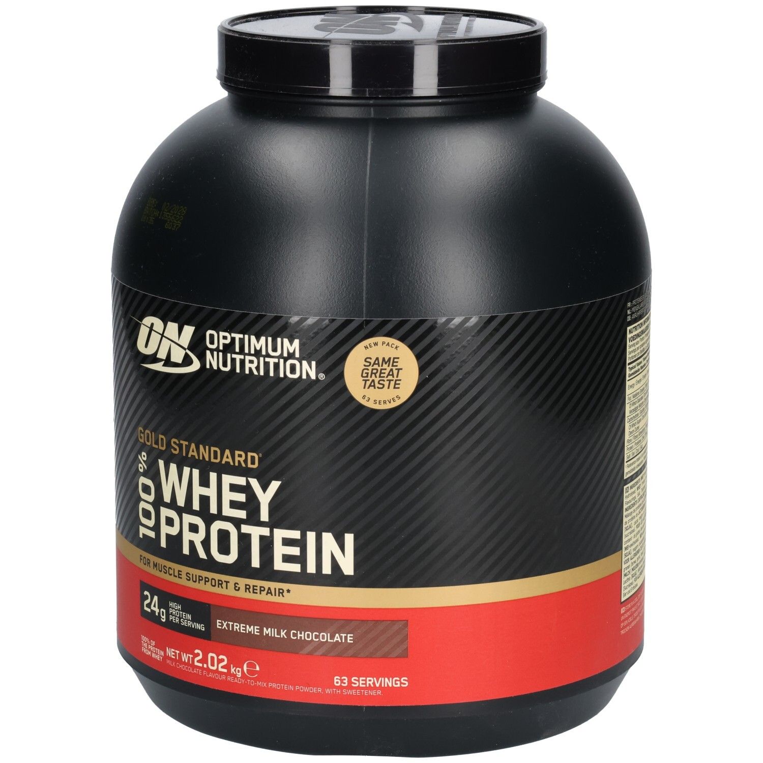 Boîte noire avec bande rouge. Inscription: Gold Standard 100% Whey Protein. Goût: Extreme Milk Chocolate. Marque: Optimum Nutrition.
