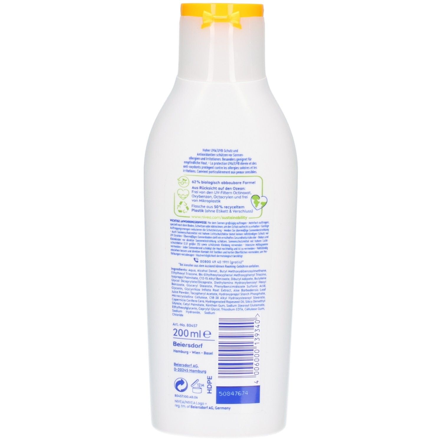Dos d'un flacon blanc. Étiquette avec texte et code-barres. Texte: 200ml, Beiersdorf, ingrédients, informations de recyclage.