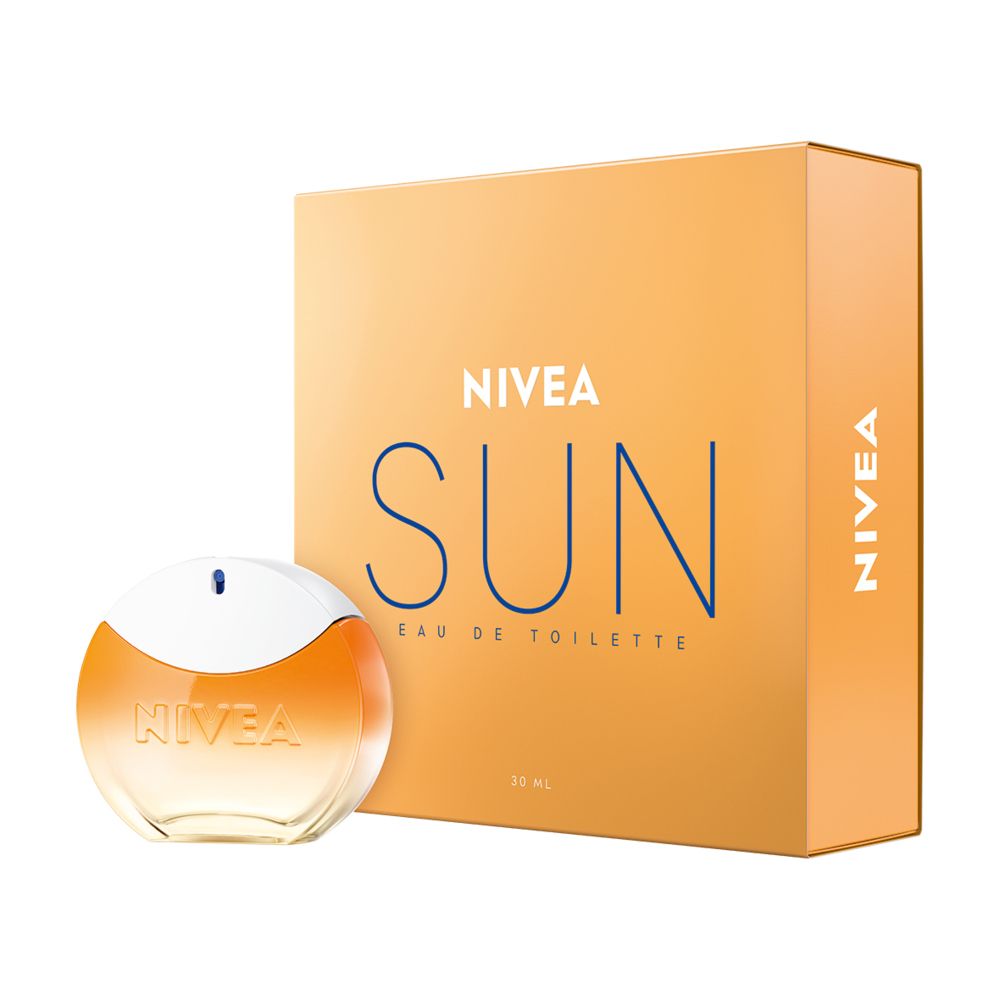 NIVEA SUN Eau de Toilette dans un flacon rond en verre à côté d'une boîte cadeau orange.