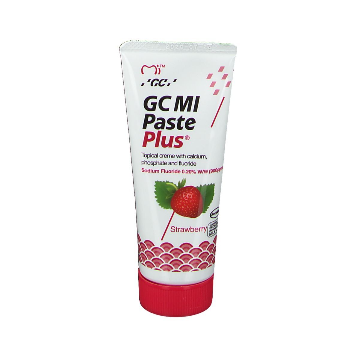 Tube GC MI Paste Plus saveur fraise. Contient calcium, phosphate et fluorure.