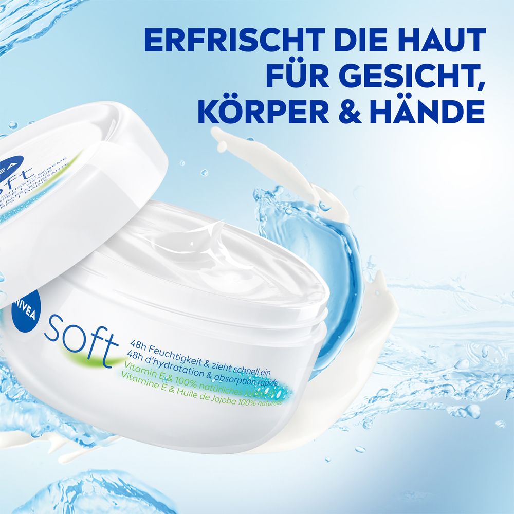 Boîte NIVEA Soft ouverte avec éclaboussures d'eau et texte "Rafraîchit la peau du visage, corps & mains".
