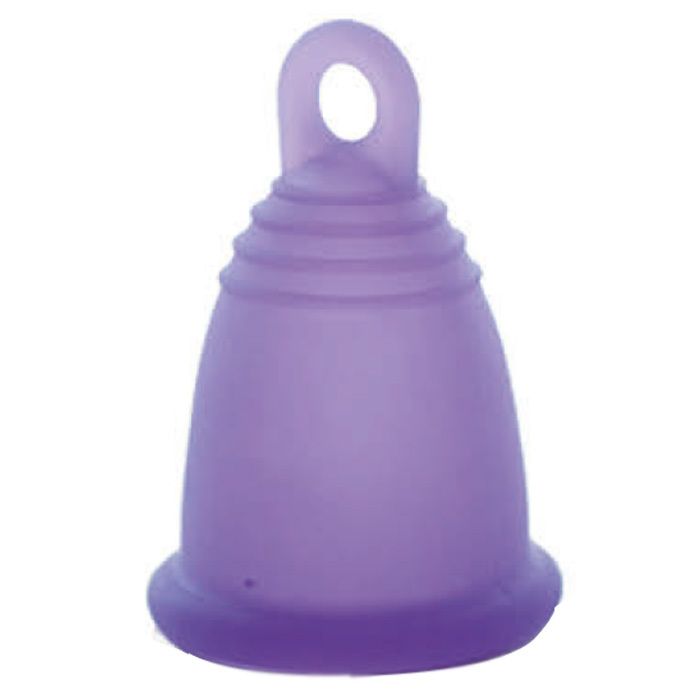 Coupe menstruelle violette avec anneau. Forme conique, surface cannelée. Anneau pour le retrait.