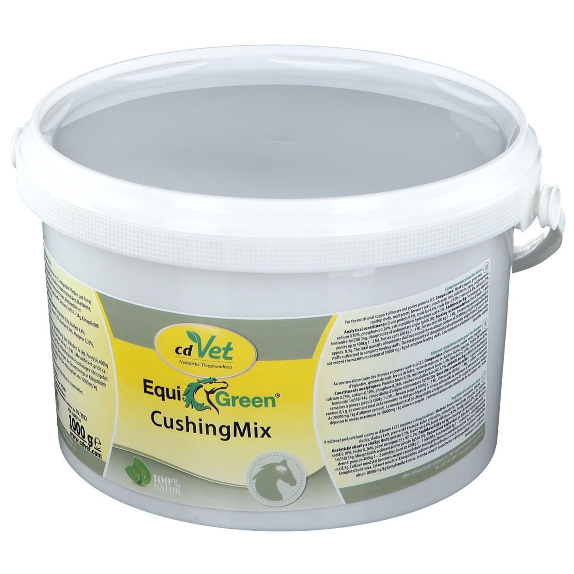 Seau blanc avec couvercle. Inscription : cdVet EquiGreen CushingMix. 1000 g. Étiquette verte et jaune avec informations sur le produit.