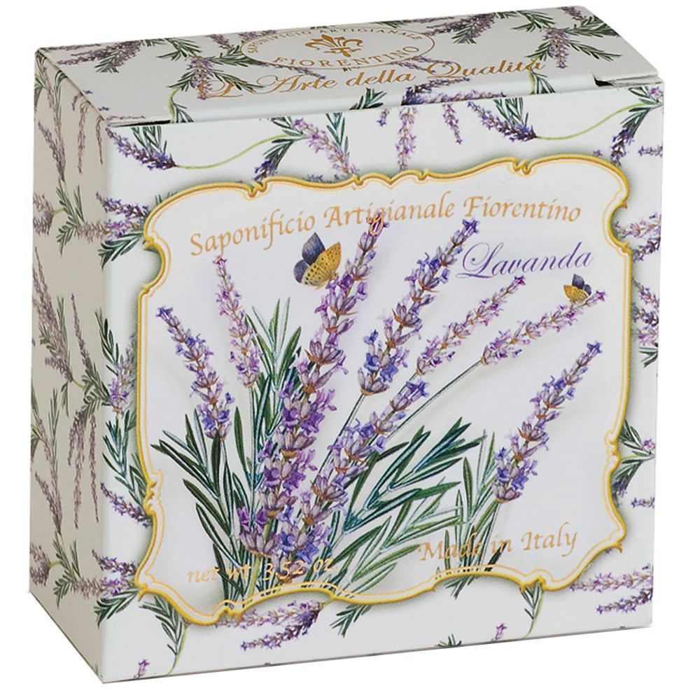 Boîte avec motif lavande. Inscription : Saponificio Artigianale Fiorentino Lavanda. Fabriqué en Italie.