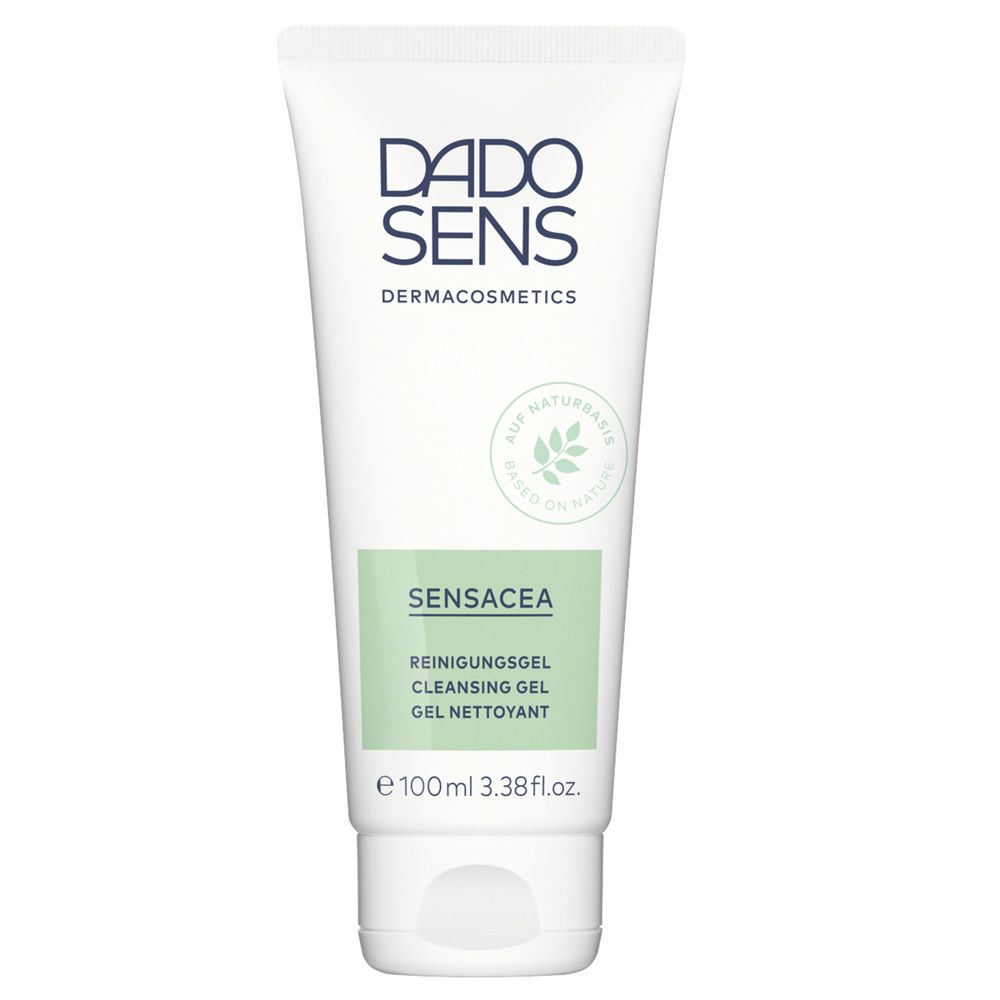 Tube blanc avec logo DADO SENS et nom du produit SENSACEA Gel Nettoyant. Couleurs vert et blanc. À base naturelle.