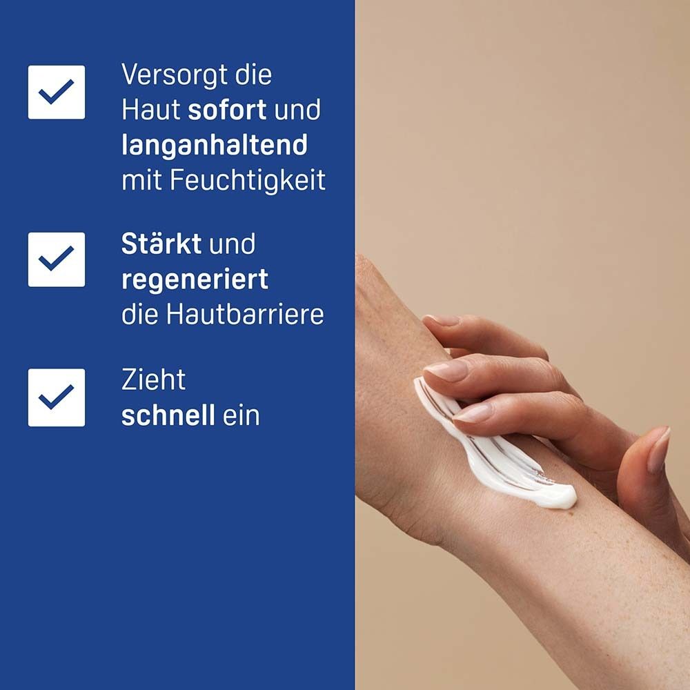 Main avec crème. Boîte bleue avec texte : hydrate, renforce, pénètre rapidement.