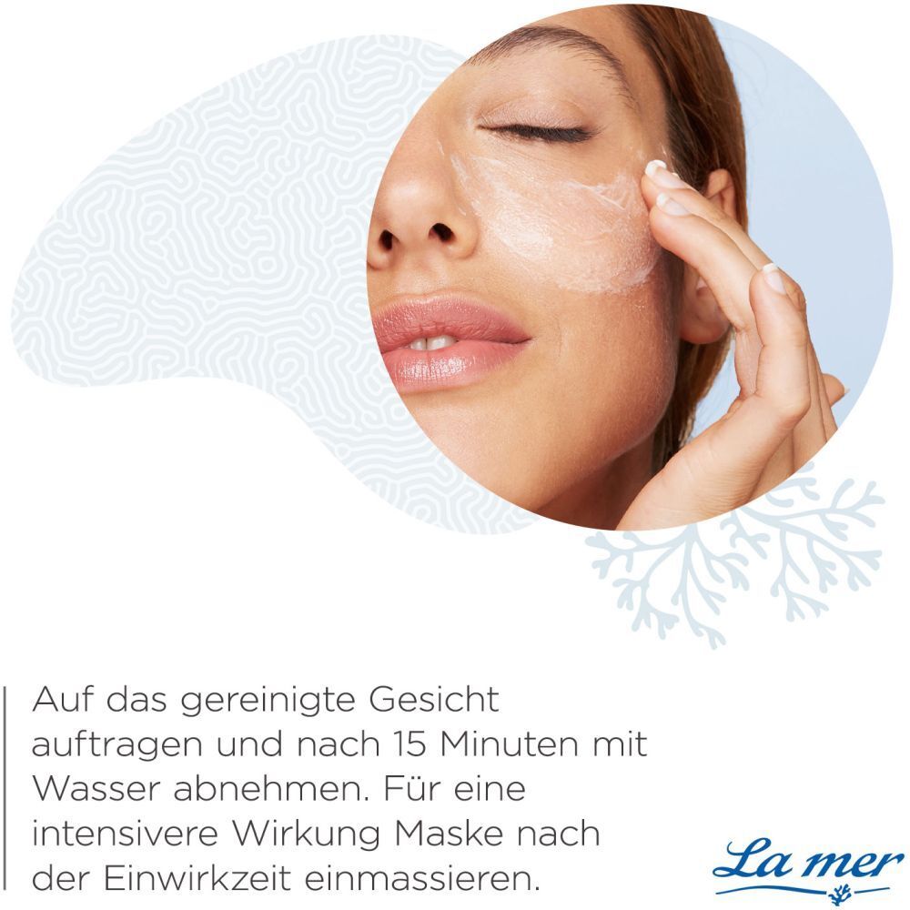 Femme appliquant le masque. Texte : Appliquer sur le visage nettoyé et rincer après 15 minutes. Masser pour un effet plus intense.