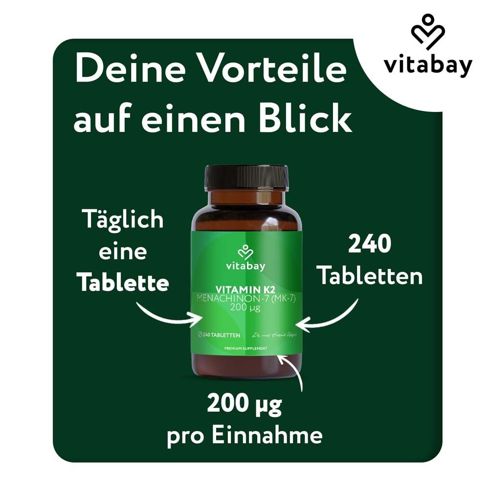 Flacon brun avec étiquette verte. Inscription : Vitamine K2 200 µg. Marque : vitabay. 240 comprimés.