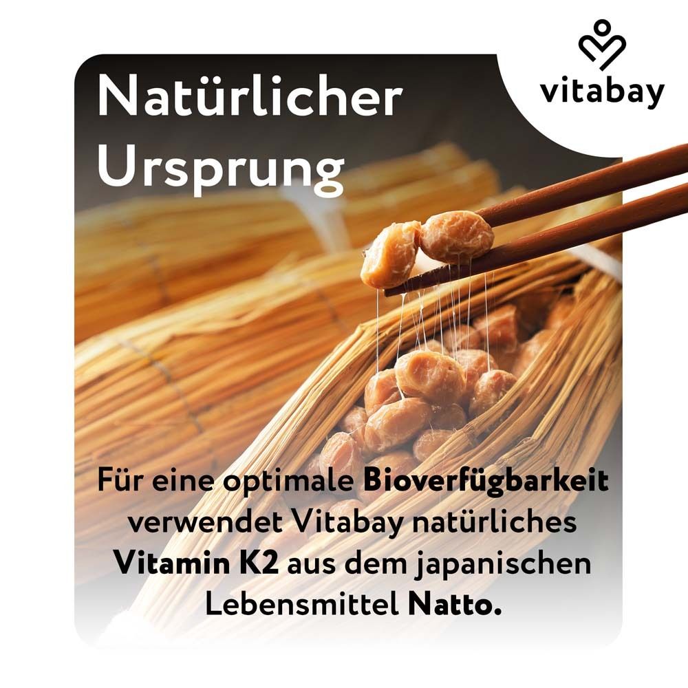 Baguettes tenant du natto. Inscription : Vitamine K2. Marque : vitabay.