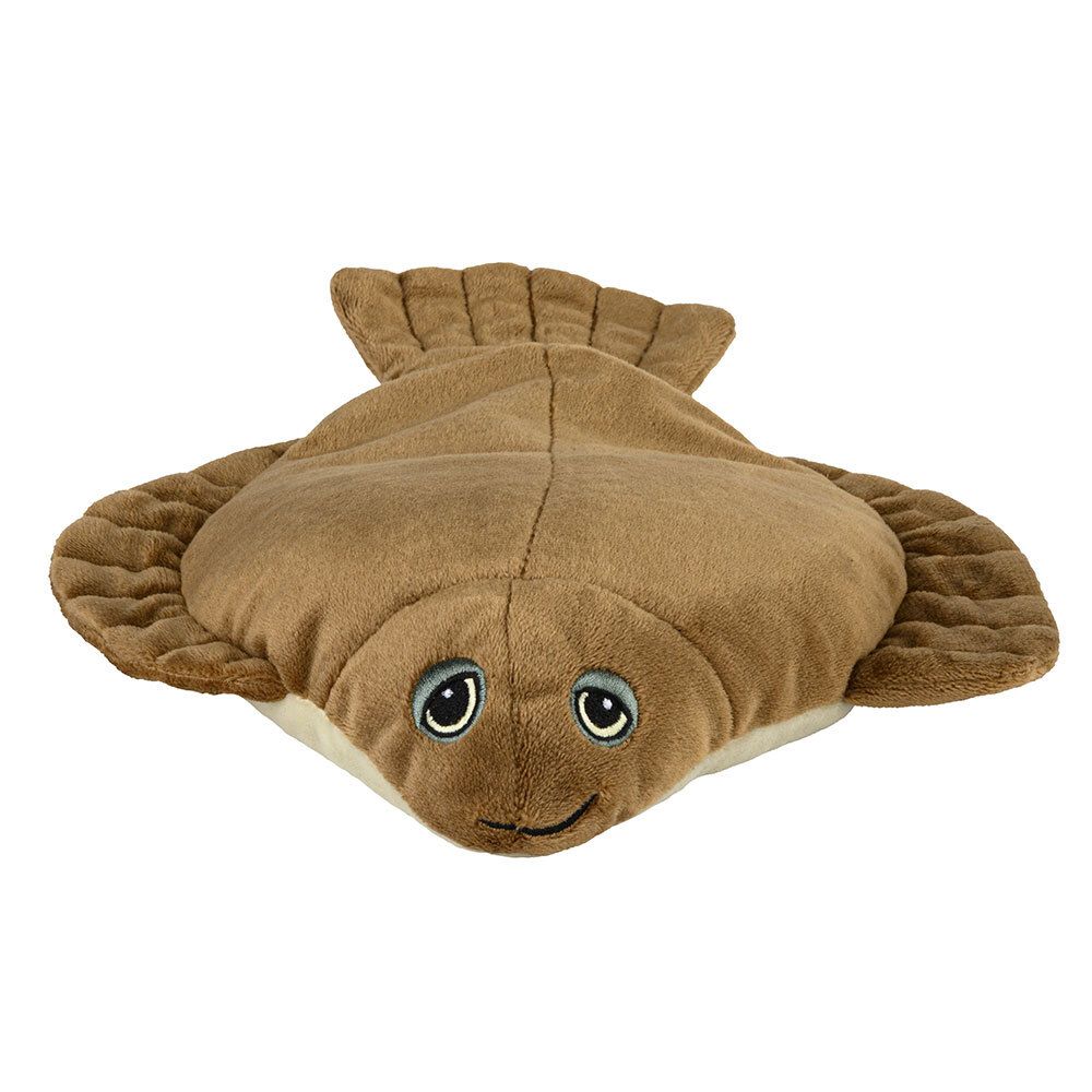 Raie en tissu marron avec yeux et bouche. Ailes latérales et arrière. Sur fond blanc.