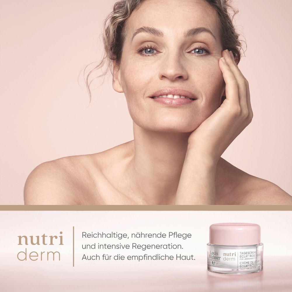 Femme avec Louis Widmer nutriderm crème de jour teintée UV 20, Bronze 02.