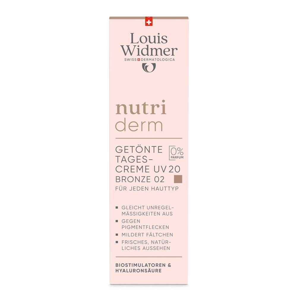 Emballage du produit. Boîte rose avec logo Louis Widmer et nom du produit. Crème de jour teintée UV 20, Bronze 02. 0% parfum.