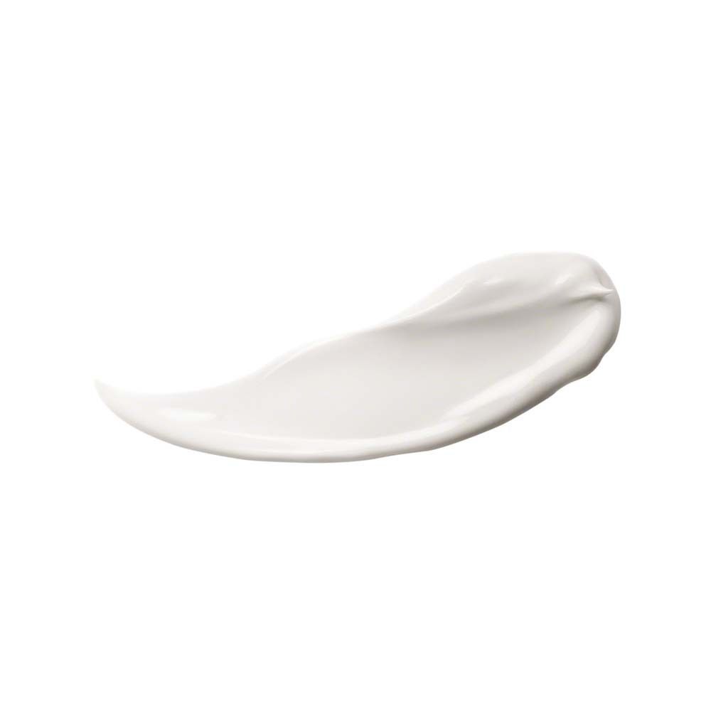 Trace de crème blanche. Aucune désignation de produit visible.