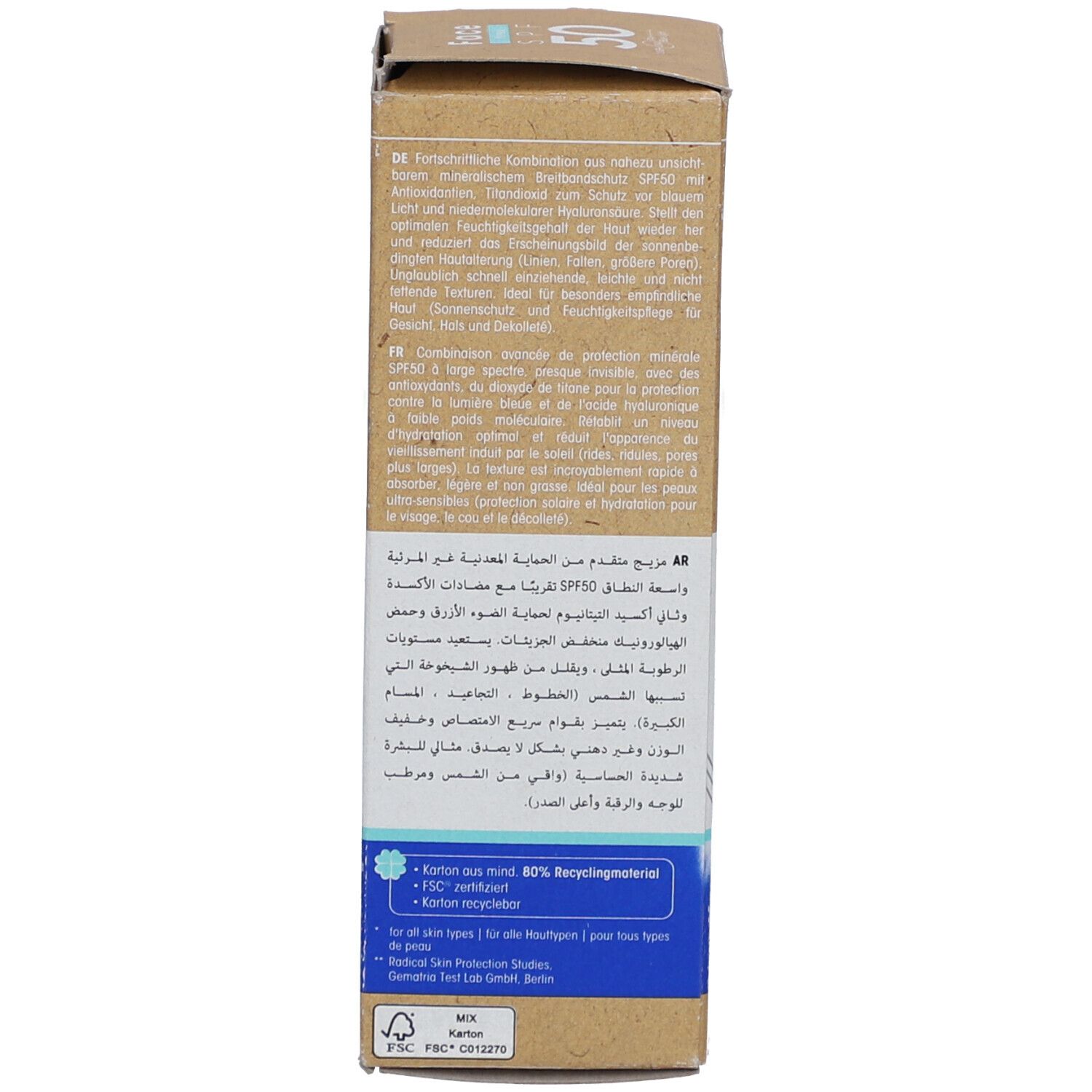 Côté de l'emballage en carton avec texte. Contient des informations sur les ingrédients et les certifications. Certifié COSMOS NATURAL.