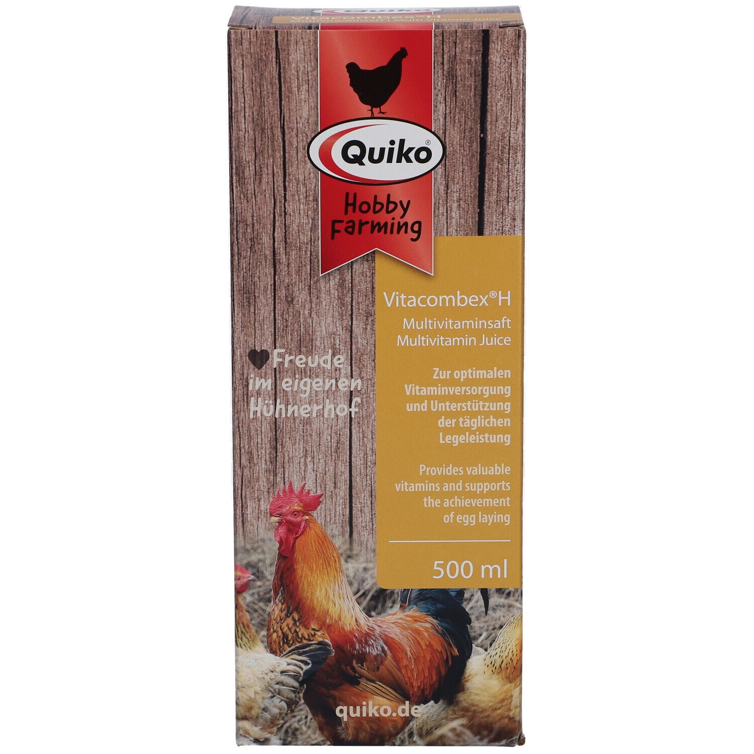 Emballage QUIKO Hobby Farming Vitacombex H. Logo, nom du produit, Multivitamin Juice, 500 ml. Illustrations de poulets et texte.