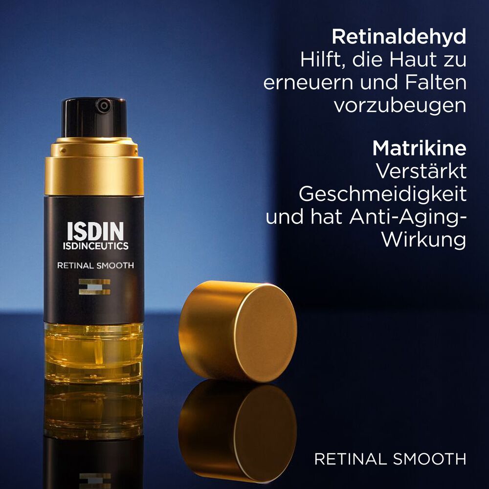 Flacon de sérum avec bouchon doré. Texte sur le rétinaldéhyde et l'effet anti-âge.
