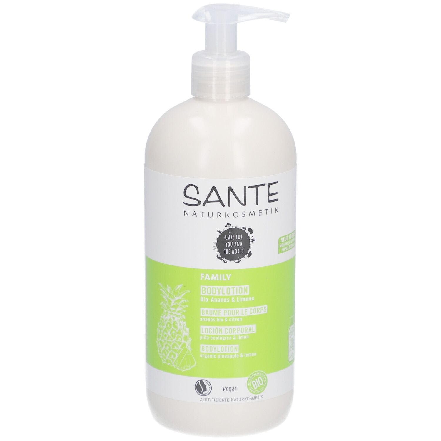 SANTE Bodylotion Bio-Ananas & Limone. Bouteille blanche avec pompe. Étiquette verte et blanche avec nom du produit et illustration d'ananas.