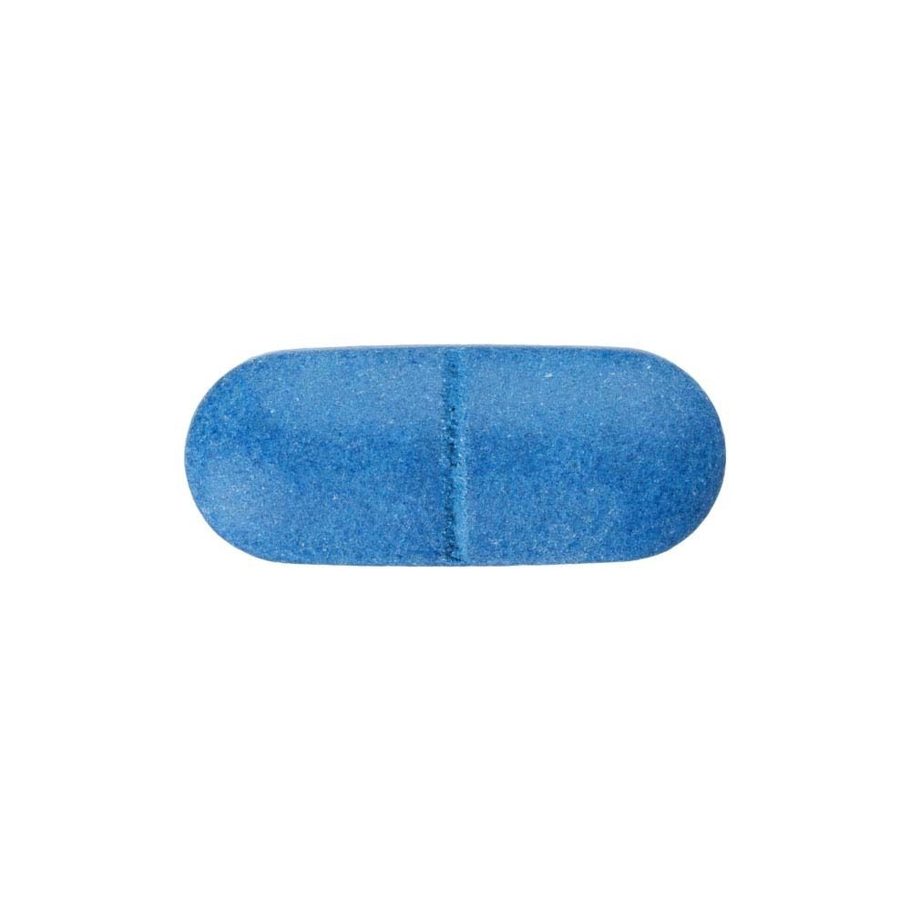 Comprimé bleu ovale. Une ligne de séparation au milieu.