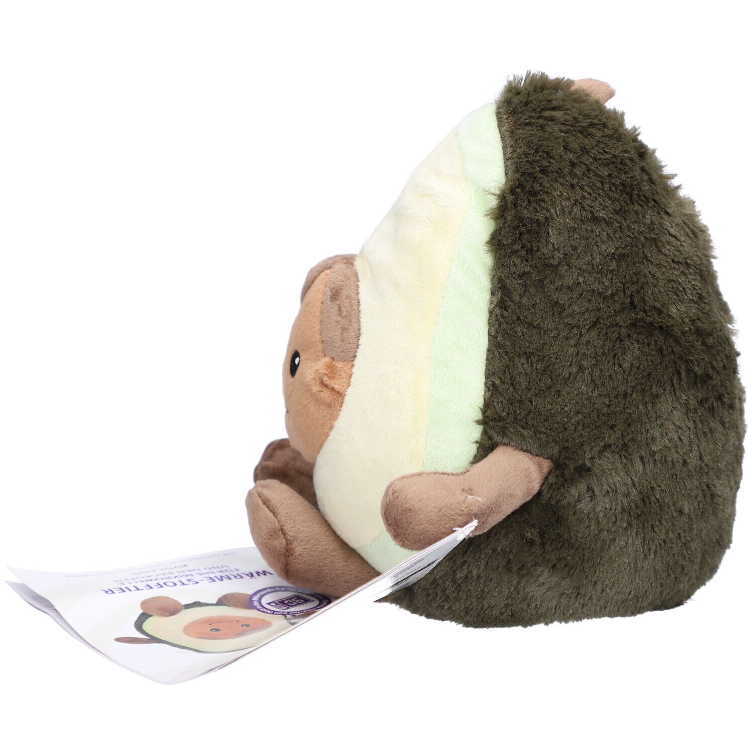 Vue latérale d'un avocat en peluche. Le produit a des bras et des jambes. Une étiquette est à côté.