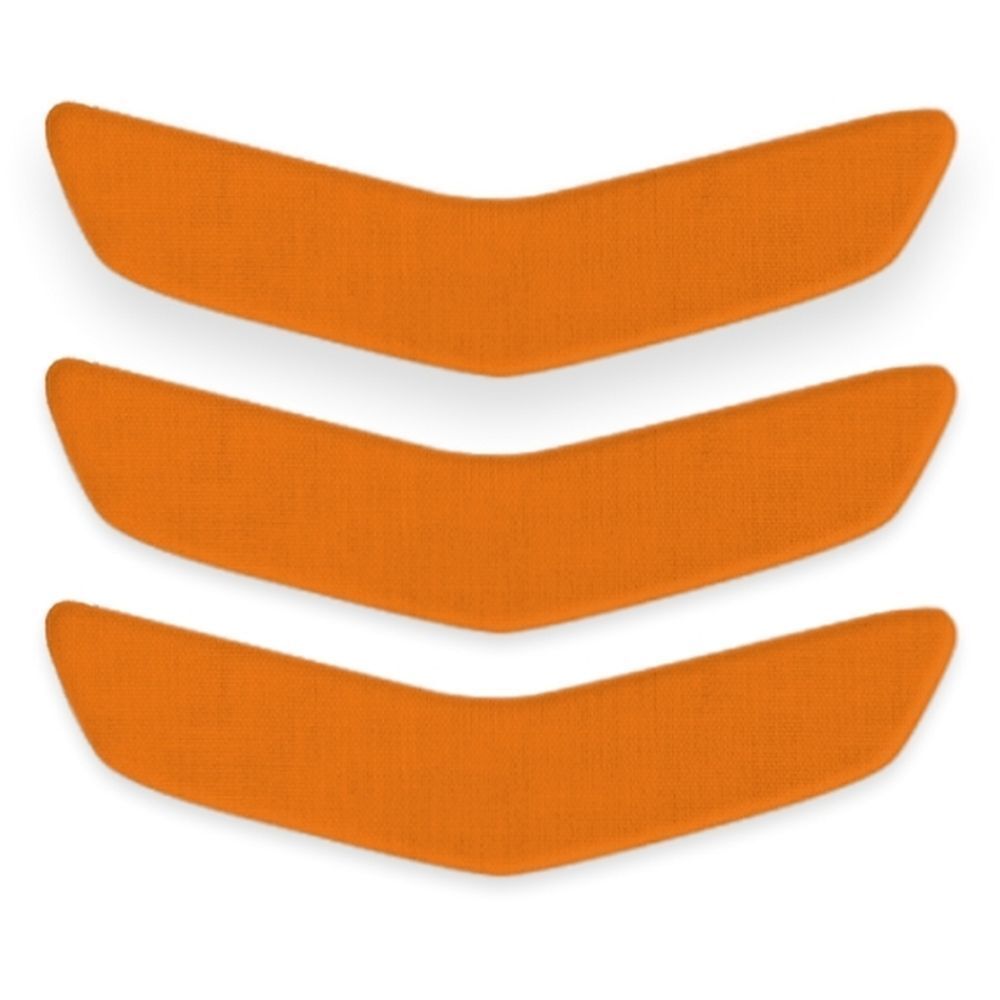 Trois patchs buccaux APRICOT Niacinamide orange, en forme de V.