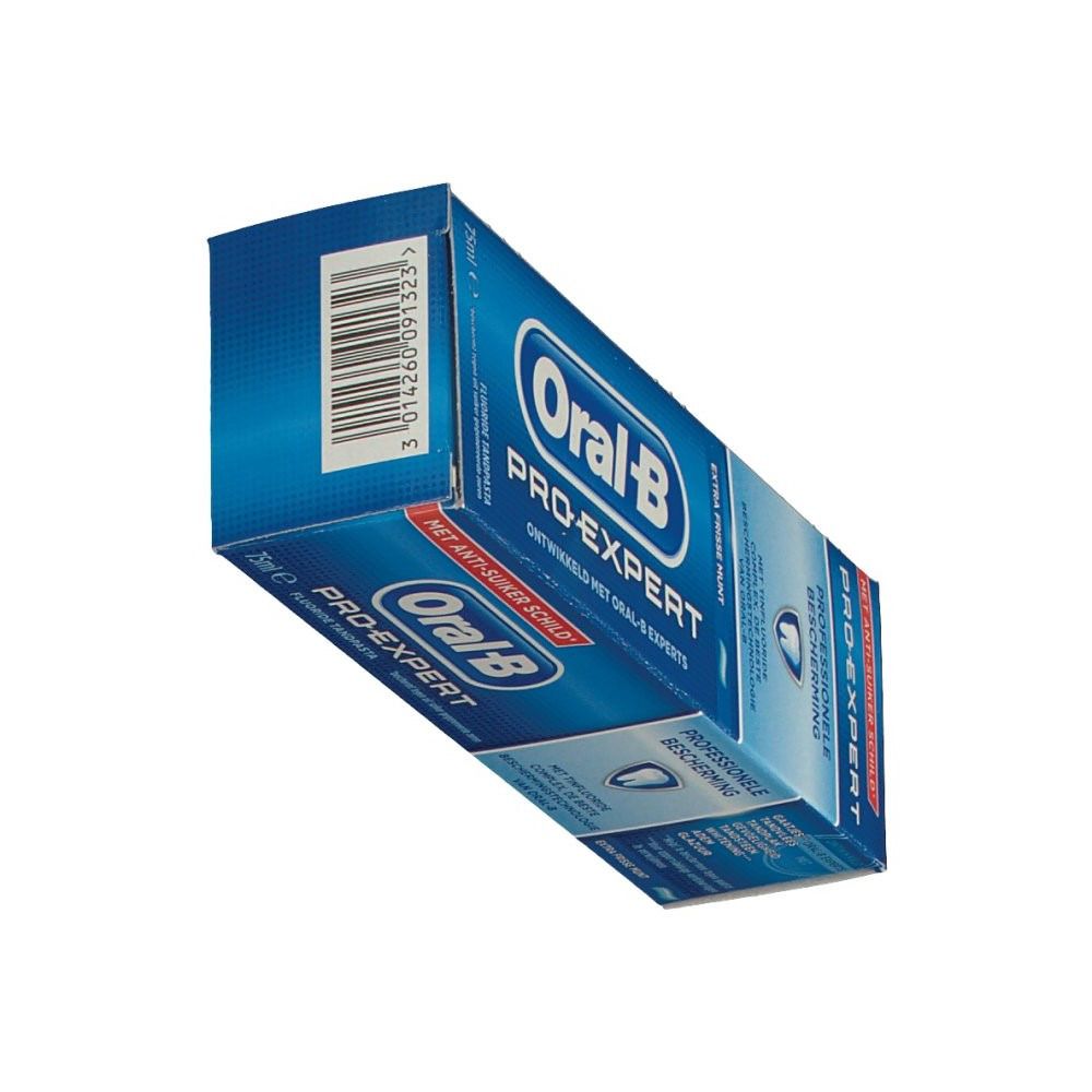 Emballage de dentifrice bleu, en perspective. "Oral-B Pro-Expert" et "Professionele Bescherming" sont visibles. Code-barres.