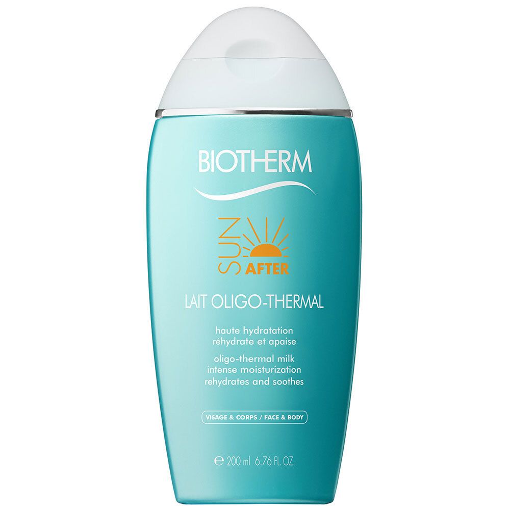 Flacon turquoise avec bouchon blanc. Inscription: Biotherm, Sun After, Lait Oligo-Thermal. Pour visage & corps.