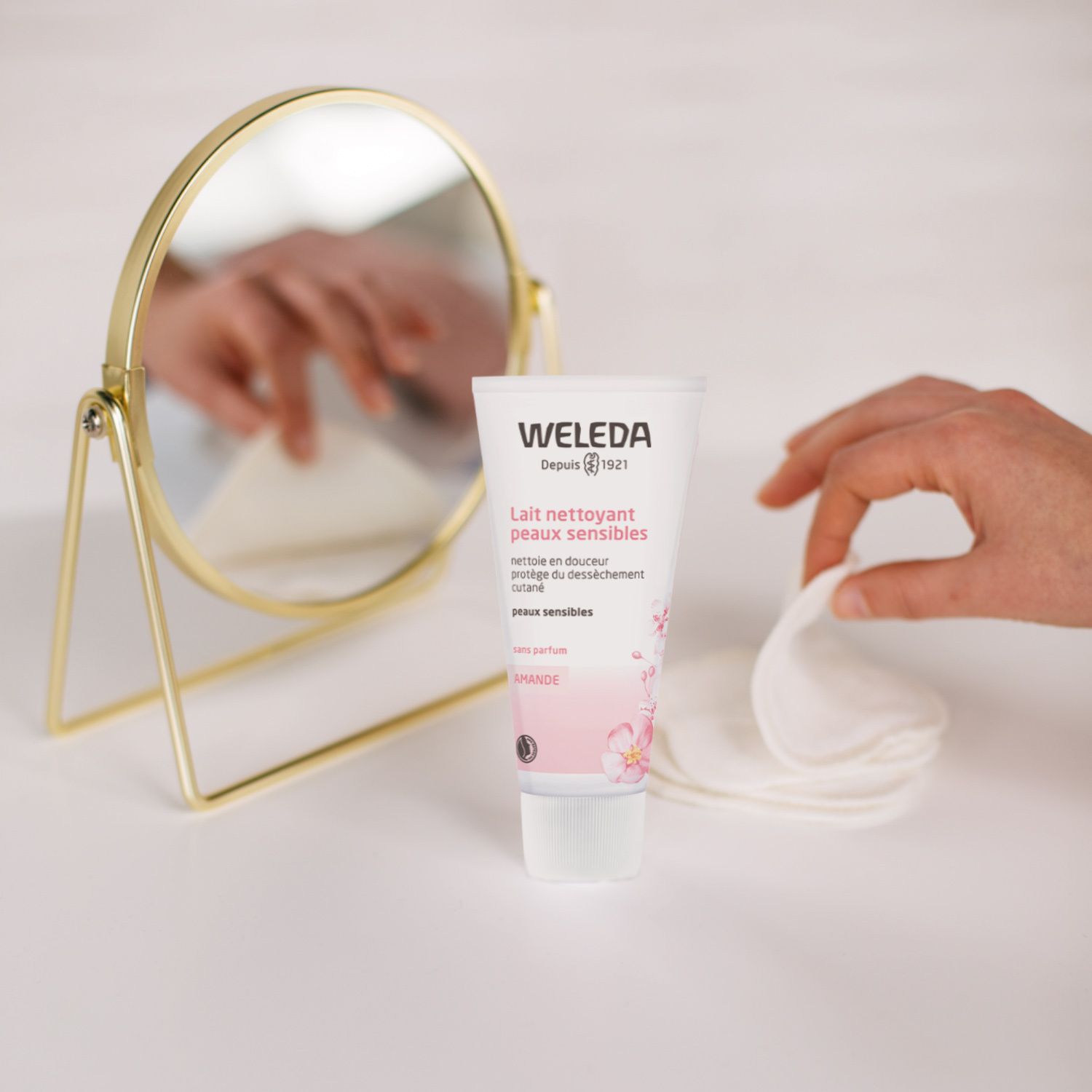 Weleda Amande Lait nettoyant Confort