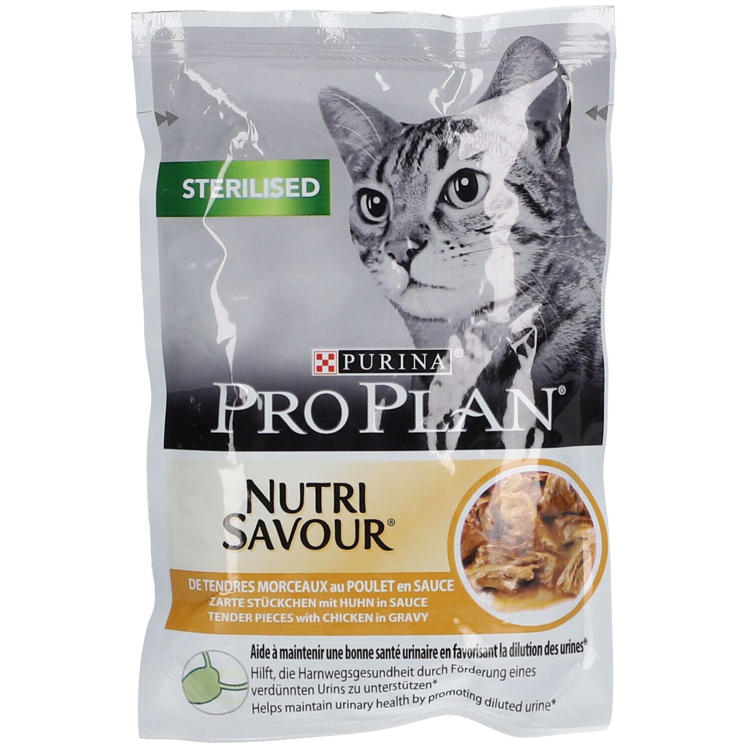 PURINA® PRO PLAN® Sterilised Nutrisavour™. Sachet de nourriture pour chats. Image d'un chat. Texte : Sterilised, Nutri Savour.